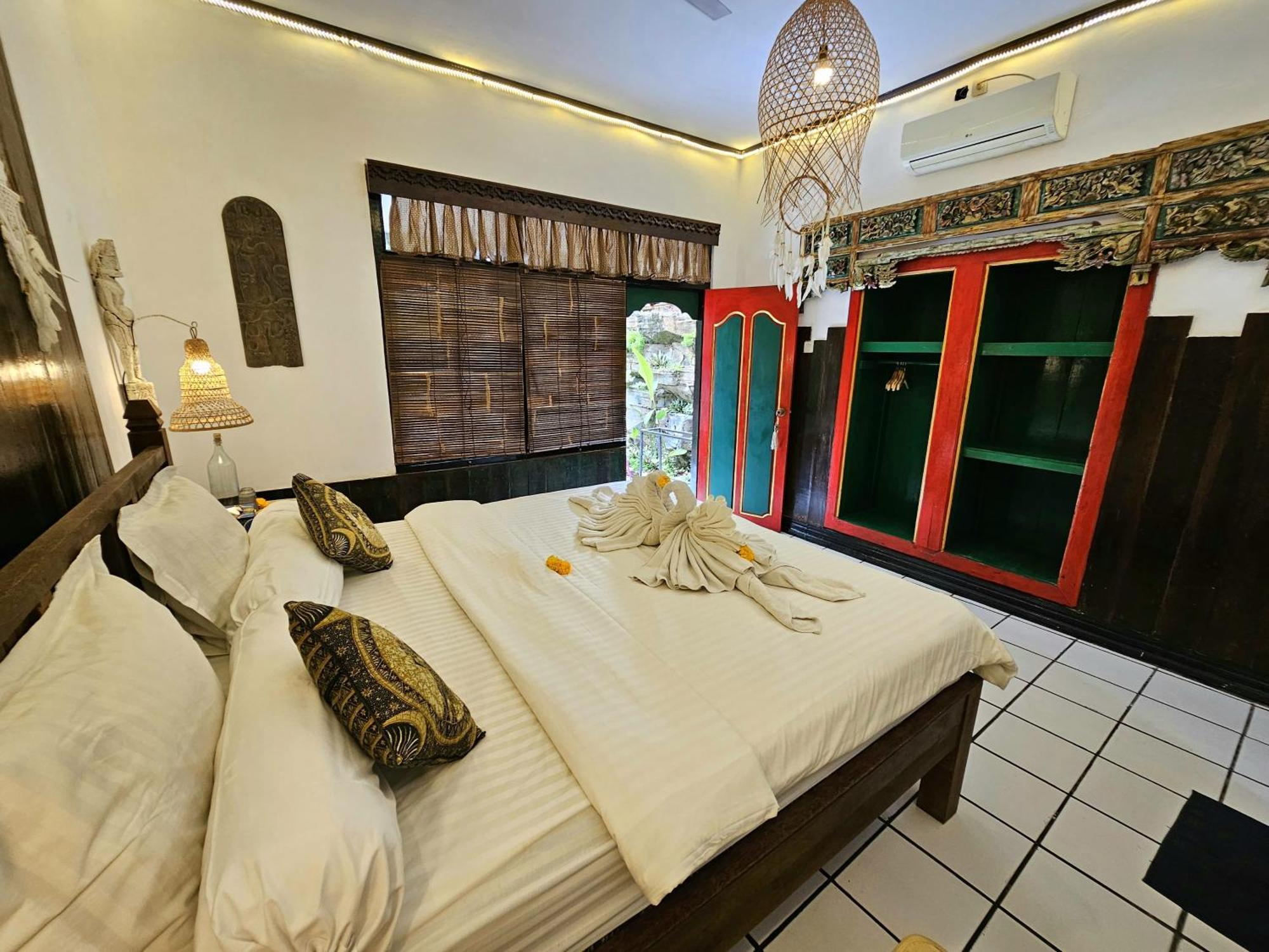 Binaria Museum Hotel Lovina Eksteriør billede